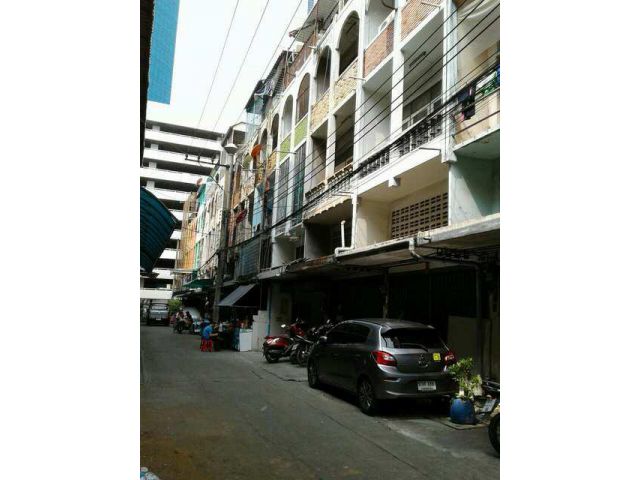 ตึก 5 ชั้น 12 ตรว.ซ.นนทรี3