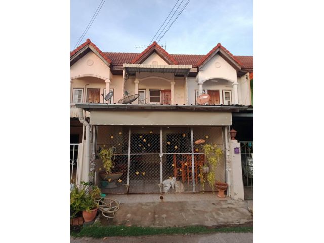 ทาวน์เฮ้าส์ 2 ชั้น บ้านท่าบ่อ/ ใกล้เซ็นทรัลอุบล