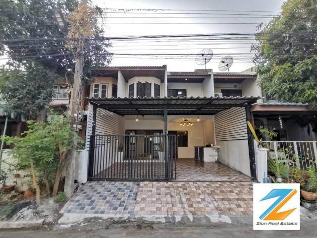 ขาย  ทาวน์เฮ้าส์ 2 ชั้น 25วา รีโนเวทใหม่ หมู่บ้าน ปลาทองการัต ถ.บางนา-ตราด กม.7