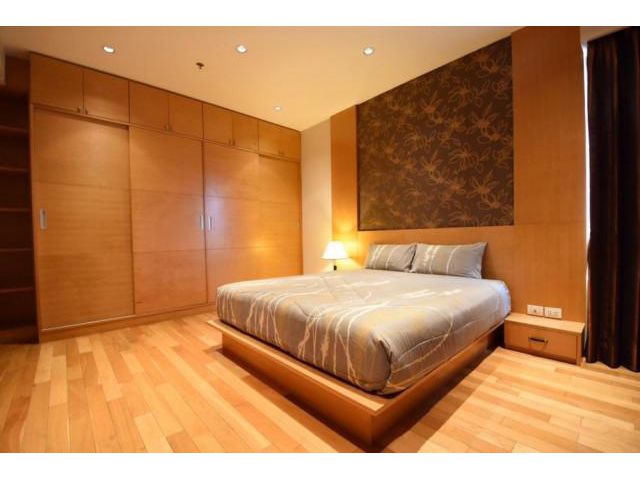 Code A1656  The Emporio Place (ดิ เอ็มโพริโอ เพลส)   พื้นที่ใช้สอย :  65 ตร.ม.   1 ห้องนอน   1 ห้องน