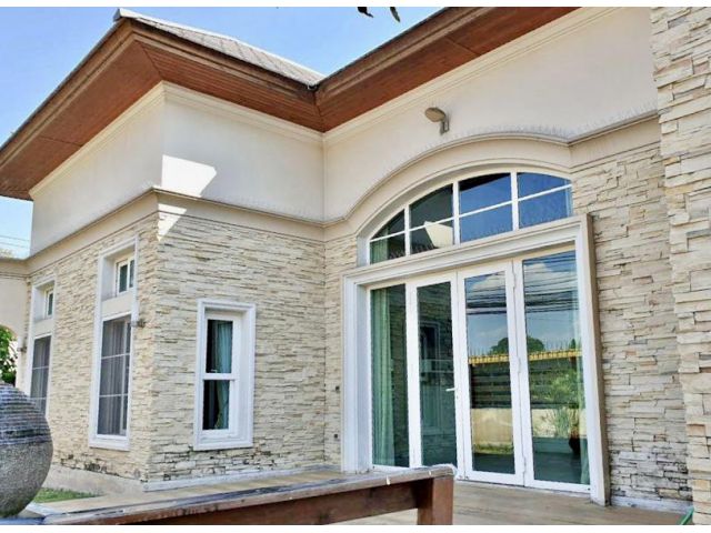 ให้เช่าบ้านสวย 2 ชั้น ติดถนนเลี่ยงเมืองปากเกร็ด พื้นที่ใช้สอย 400 ตรม. พร้อมเข้าอยู่   พื้นที่ 400 ตารางเมตร (118 ตารางวา)