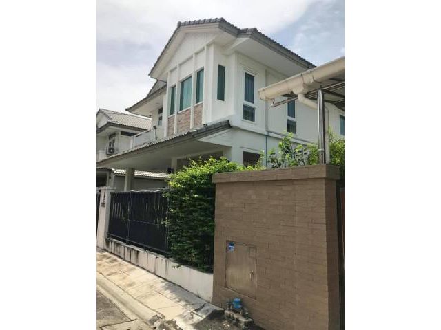 รหัสทรัพย์ B3892 ให้เช่าบ้านเดี่ยว 2 ชั้น หมู่บ้านมัณฑนา บางนา กม.7