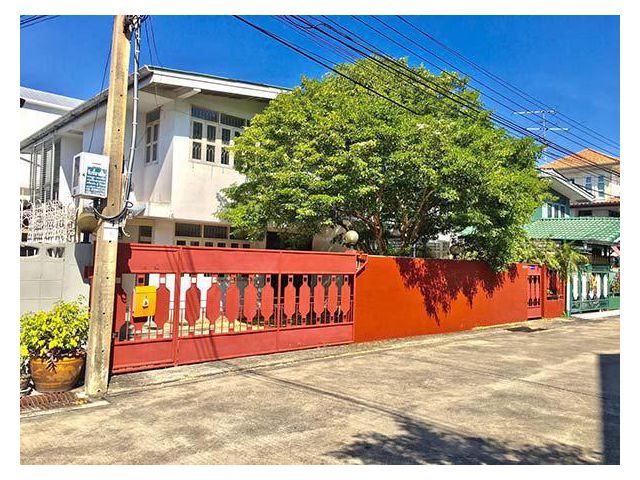 ขายบ้านเดี่ยว 2 ชั้น 56 วา. ไทยศิริเหนือ ทาวน์อินทาวน์ ถ.รามคำแหง ทำเลดี  ใกล้ทางด่วน