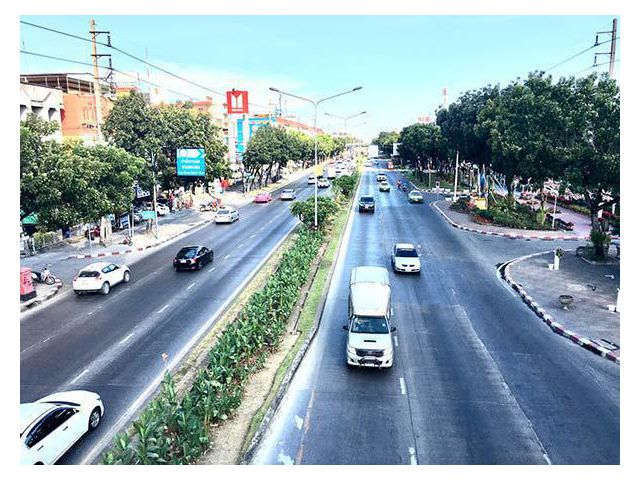 ขายที่ดินติดถนนใหญ่เพชรเกษม 5-1-60 ไร่ หนองแขม ขายรวม 2 แปลง กว้าง 63x130 เมตร