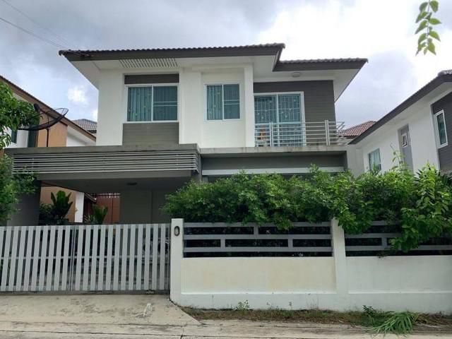 ขายบ้านแฝดสไตล์บ้านเดี่ยว Lake valley บ่อวิน