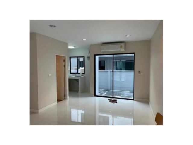 ให้เช่าทาวน์โฮมบ้านกลางเมืองรัตนาธิเบศร์
