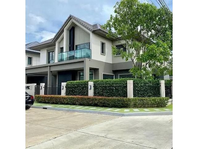 ให้เช่าบ้านเดี่ยว บางกอก บูเลอวาร์ด สาทร ปิ่นเกล้า