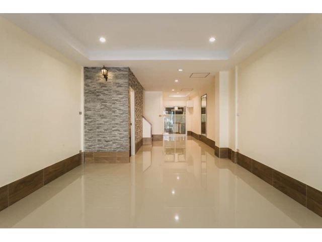 ให้เช่าทาวน์เฮ้าส์ เอเวอร์กรีน ซอยบางนา-ตราด 56