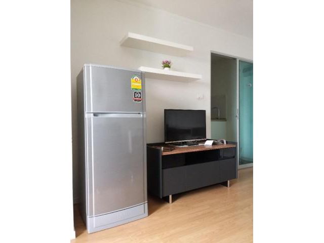 รหัสทรัพย์ B3967 ให้เช่า LUMPINI PLACE ศรีนครินทร์ - หัวหมาก (เฟอร์นิเจอร์และเครื่องใช้ไฟฟ้าครบ)