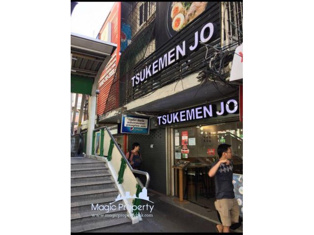 ขาย อาคารพาณิชย์/พื้นที่ร้านค้าปลีก 3 ชั้น 12 ตร. ว. ทำเลดี ตั้งอยู่หน้า BTS เอกมัย, แขวงพระโขนง เขตคลองเตย กทม.