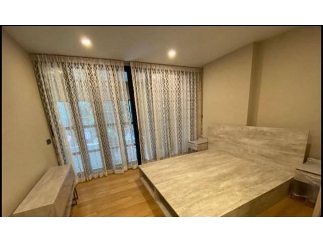ให้เช่า คอนโด Na Vara Residence ใกล้ BTS ชิดลม