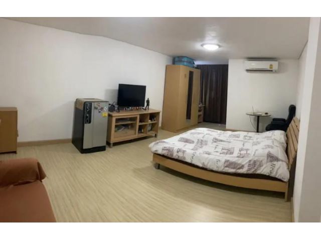 ขายคอนโด RATCHADA CITY 18 ชั้น9 1ห้องนอน 1ห้องน้ำ