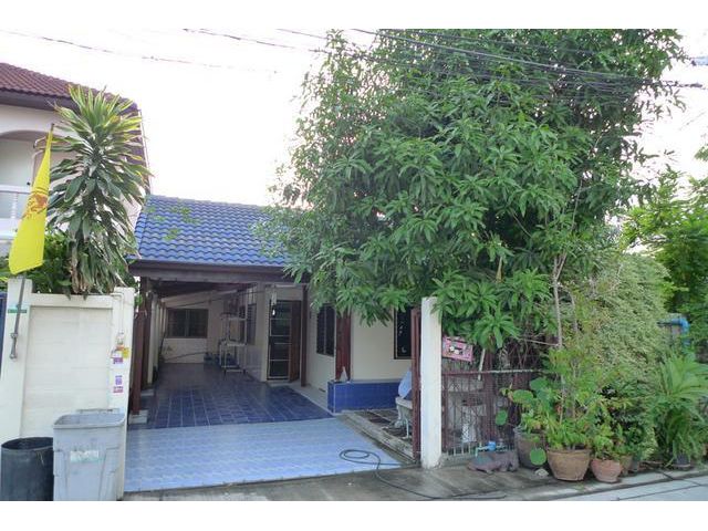รหัสทรัพย์ B4018   ให้เช่าบ้านเดี่ยว ชั้นเดียว หมู่บ้านประชานิเวศน์ 3 ซอย 8/12 ขนาด 41 ตารางวา