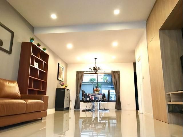 ให้เช่าโฮมออฟฟิต 3 ชั้น ย่านบางนา-ตราด เพล็กซ์ บางนา กม.5 PLEX BANGNA
