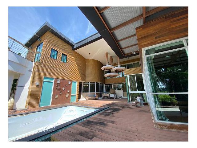 ขาย บ้านเดี่ยว 4 ห้องนอน 5 ห้องน้ำ พื้นที่ใช้สอย 740 ตร.ม. ในหมู่บ้านวินด์มิลล์ ถนนบางนา - ตราด เชื่อมกับสนามกอล์ฟ,ต.บางพลีใหญ่ อ.บางพลี จ.สมุทรปราการ