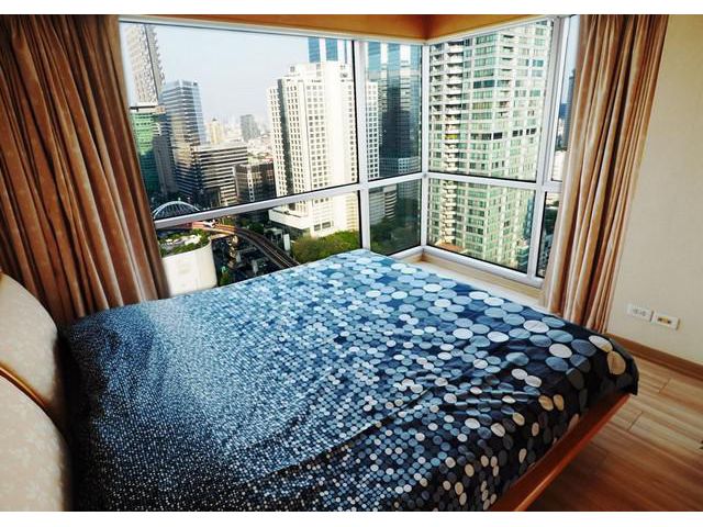 NAI334 ขาย ราคาดี คอนโด Silom Suite
