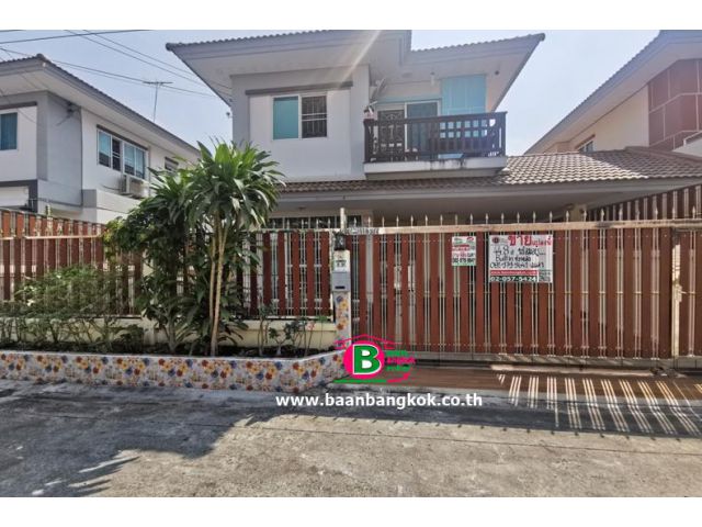 บ้านแฝด 2 ชั้น โครงการ ภัทรินทร์ 2 เนื้อที่ 44.8 ตรว. มี 3 ห้องนอน 2 ห้องน้ำ ถนนหทัยราษฎร์ เขตคลองสามวา