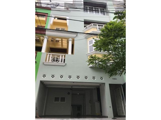 ให้เช่าทาวน์โฮม 4ชั้น การ์เด้นซิตี้ลากูน ประชาชื่น