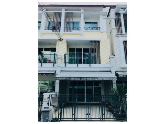 ให้เช่าทาวน์โฮม บ้านกลางเมือง ซอยลาดปลาเค้า 79 ทำออฟฟิศได้  20ตรว 3นอน 3น้ำ 27,00ต่อเดือน        ติดต่อคุณ สมศักดิ์ Tel: