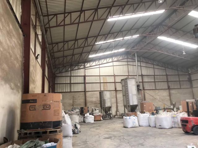 B095 ให้เช่าโกดัง 4600 ตรม นครชัยศรี นครปฐม ค่าเช่าถูก ลดสุด ๆ