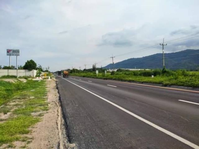 ขายที่ดิน ติดถนนสาย344 ต.คลองกิ่ว อ.บ้านบึง จ.ชลบุรี เนื้อที่ 20 ไร่