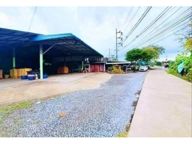 ขายกิจการล้งผลไม้พร้อมบ้านและที่ดิน เนื้อที่ 1-2-52 ไร่ อ.ขลุง จ.จันทบุรี