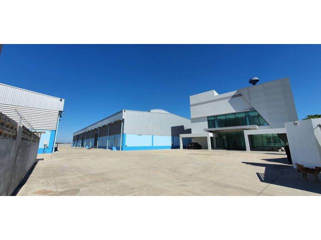 ให้เช่าโกดัง 2400 ตรม.บางนา-ตราด ผังม่วง ขอ รง.4ได้ ใกล้นิคม เวลโก สมุทรปราการ ค่าเช่าถูก