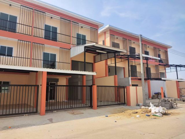 AB033 ขาย/ให้เช่า โรงงานสร้างใหม่ 92 ตรว. 176 ตรม.กระทุ่มแบน ใกล้บางบอน5 ราคาถูก พร้อมอยู่