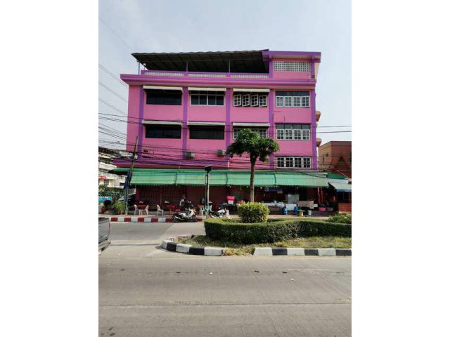 อาคารพาณิชย์ 3 ชั้นครึ่ง 3 คูหา 76 ตรว.ติดถนน