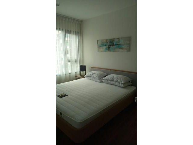 TWR683-CR145 Life Asoke 32 sq.m.
