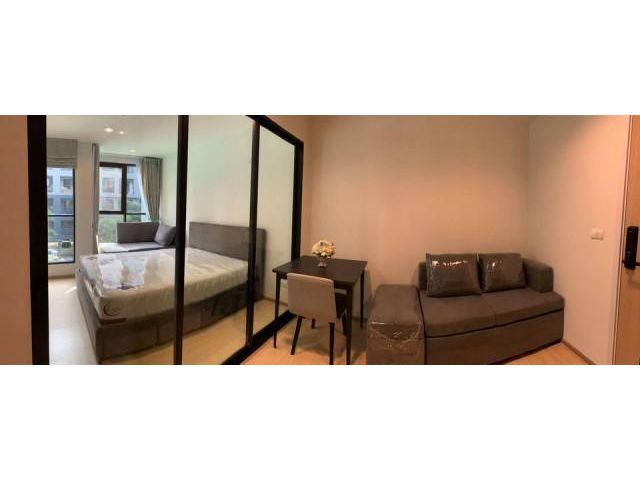 Code.A2131 ไรซ์ พระราม 9 รายละเอียด 1 ห้องนอน พร้อมส่วนยื่นออกหน้าต่าง(Bay Window)วิวสระว่ายน้ำ ที่ไ