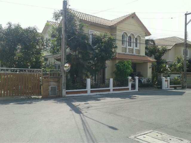 บ้านเดี่ยว 2 ชั้น 74 ตรว. ม.นราวดี ถนนนครอินทร์