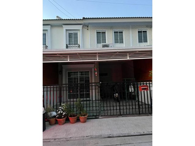 หมู่บ้านพฤกษาวิลล์ 104 พุทธสาคร