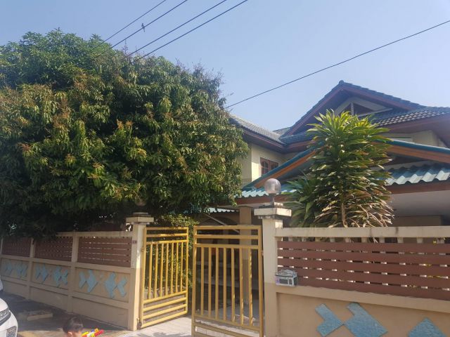 ขายบ้านเดี่ยว 2 ชั้น ​หมู่บ้าน พลอยชมพู ราคาถูก!!!