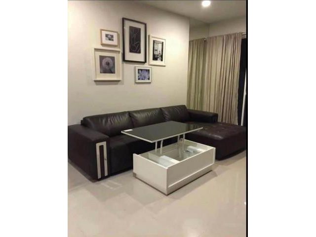 ให้เช่าทาวน์โฮม 3 ชั้น ใกล้ซีคอนศรีนครินทร์