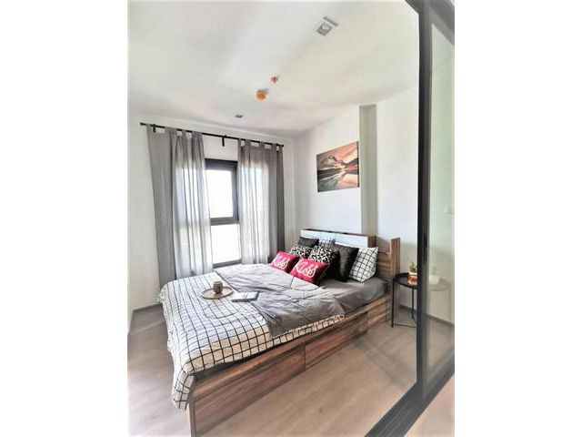 The Base Phetkasem condo for rent