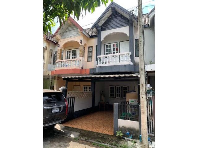 ทาวเฮ้าส์ 2 ชั้น รีโนเวทแล้วโซน หนองหอย อ.เมือง จ.เชียงใหม่