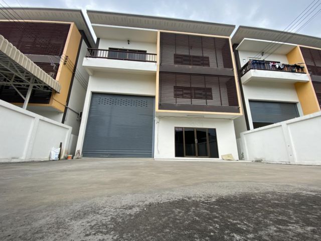 R264 ให้เช่า โกดังโรงงานสร้างใหม่ พร้อมออฟฟิศพื้นที่  500 ตรม.ใกล้ถนนพระราม2  ทำเลดี   ค่าเช่าถูก