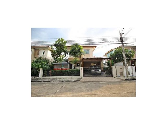 บ้านเดี่ยวสไตล์ Modern Retreat กว้างขวาง