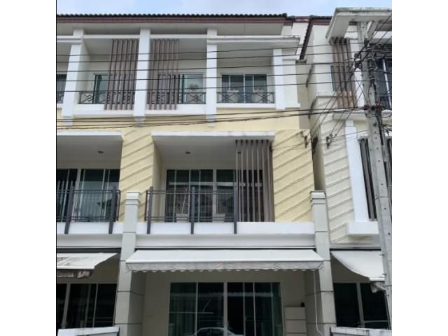 รหัสทรัพย์ B4113 ให้เช่าทาวน์โฮม 3 ชั้น บ้านกลางเมือง เกษตร-นวมินทร์ 2 บางเขน