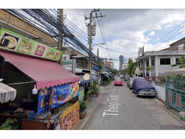 ขาย ที่ดินหัวมุม ติด 7-11 ซ.ชานเมือง 4 ซอยรัชดาภิเษก 3,7 ห้วยขวาง