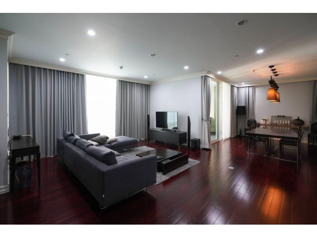 The Park Chidlom - Beautifully Furnished / 3 Bedrooms / 258 Sqm / BTS Chidlom