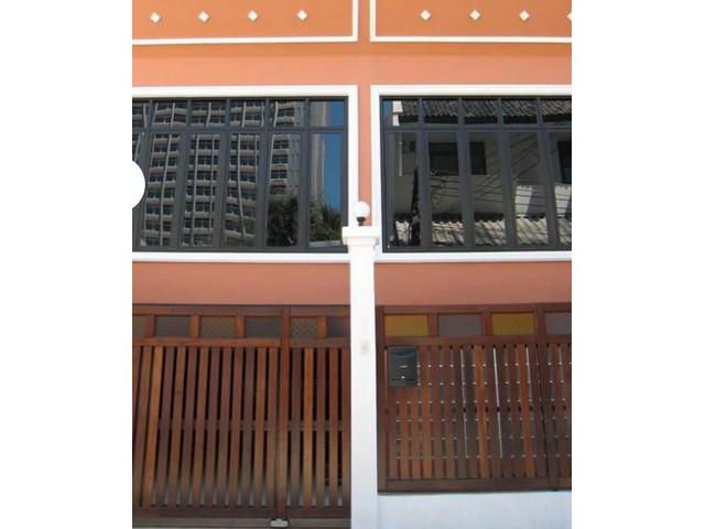 ให้เช่าพื้นที่สำนักงานชั้น 2 ถึงชั้น 4 สุขุมวิท1