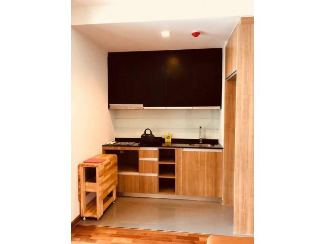 รหัสทรัพย์ B4184 ให้เช่า Wish Signature Midtown สยาม (เฟอร์นิเจอร์ครบ พร้อมเข้าอยู่ทันที)