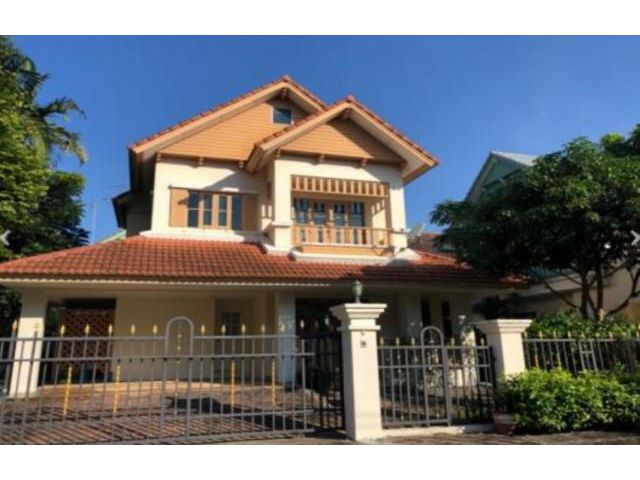 รหัสทรัพย์ B4172 ให้เช่าบ้านเดี่ยว 2 ชั้น หมู่บ้านลัดดารมย์ ซอยรามคำแหง118 พื้นที่กว้าง ราคาถูก