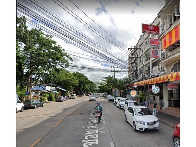 ให้เช่าอาคารพาณิชย์4ชั้นย่านลาดพร้าว 71 ใกล้เลียบด่วน เหมาะทำร้านเสริมสวย สปา ไม่รับจดทะเบียน
