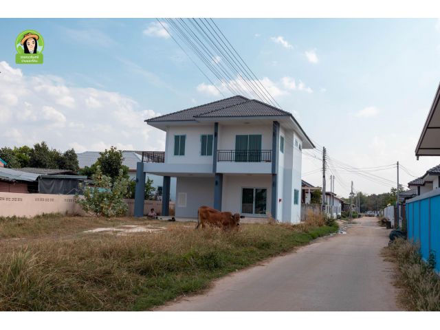 บ้านสองชั้นใหม่บ้านปลาดุก เนื้อที่เยอะมาก คุ้มมากๆ ราคาเพียง 3.9 ล้านบาท
