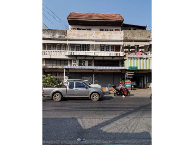 อาคารพาณิชย์ 3 ชั้นครึ่ง 38 ตรว. ม.บางบัวทอง