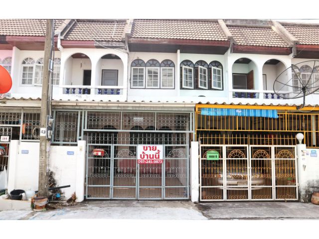 ขายทาวน์เฮ้าส์ 2 ชั้น สะพานสูง กทม 18 ตรว.
