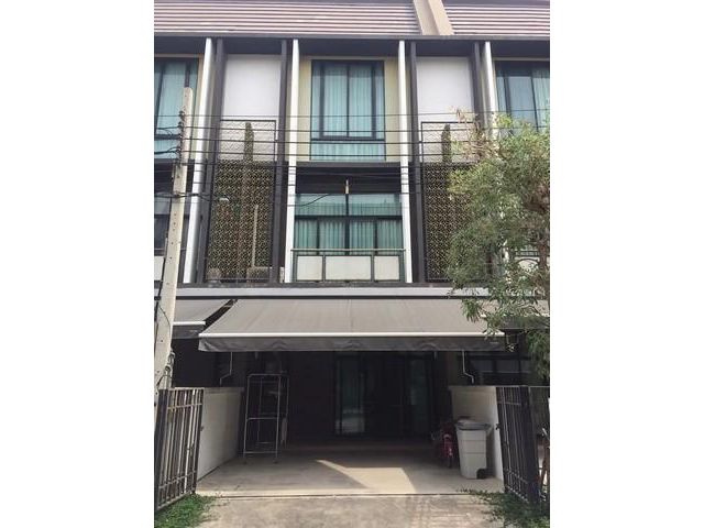 For Rent ทาวน์โฮม ฟลอร่า วงศ์สว่าง พร้อมอยู่